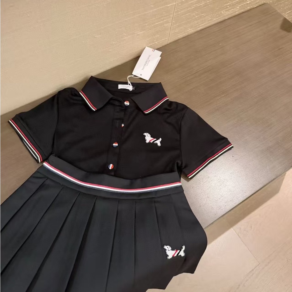 THOM BROWNE Polo Shirt Short-Sleeve Pleated Skirt Set - Casual Two-Piece Set - Picture 6 of 9